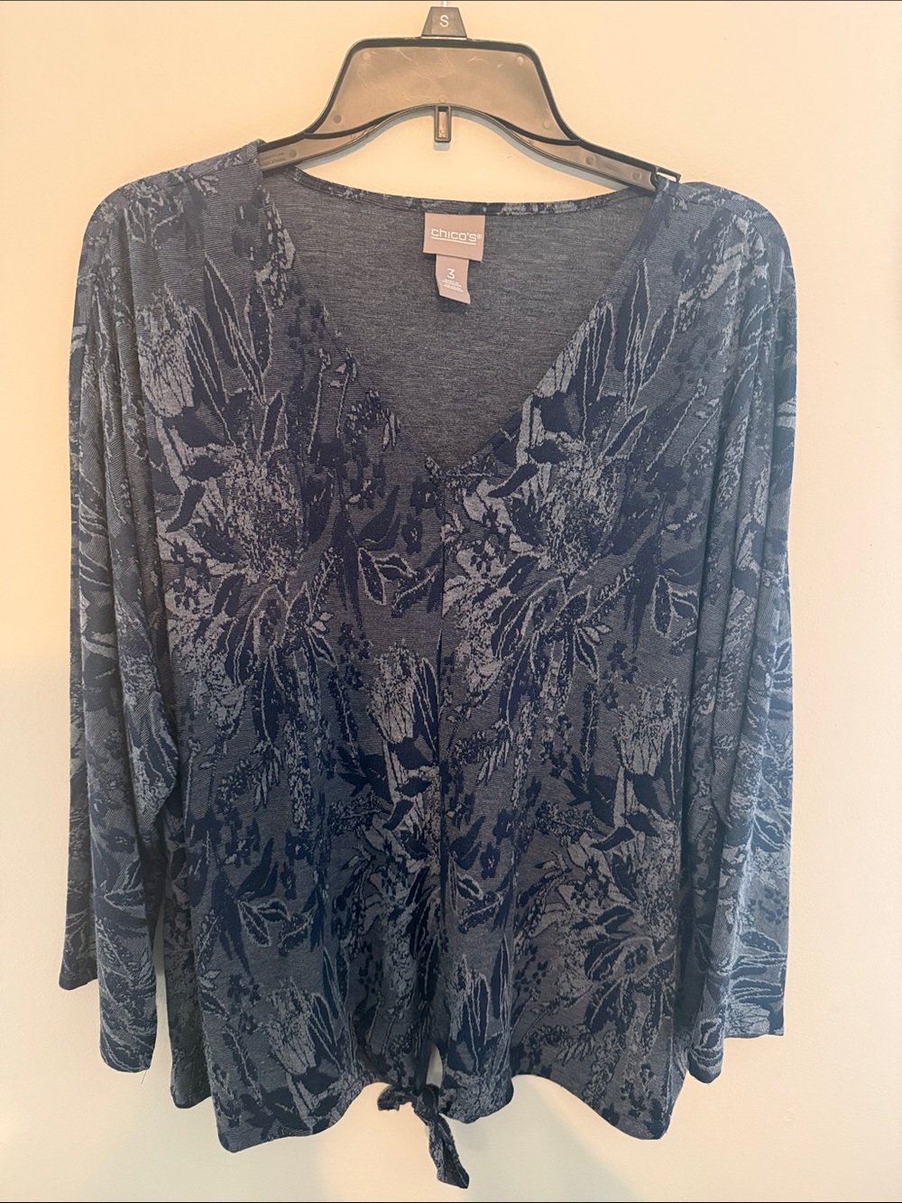 Chico's Blue Floral V-Neck Long Sleeve Tie-Hem Top